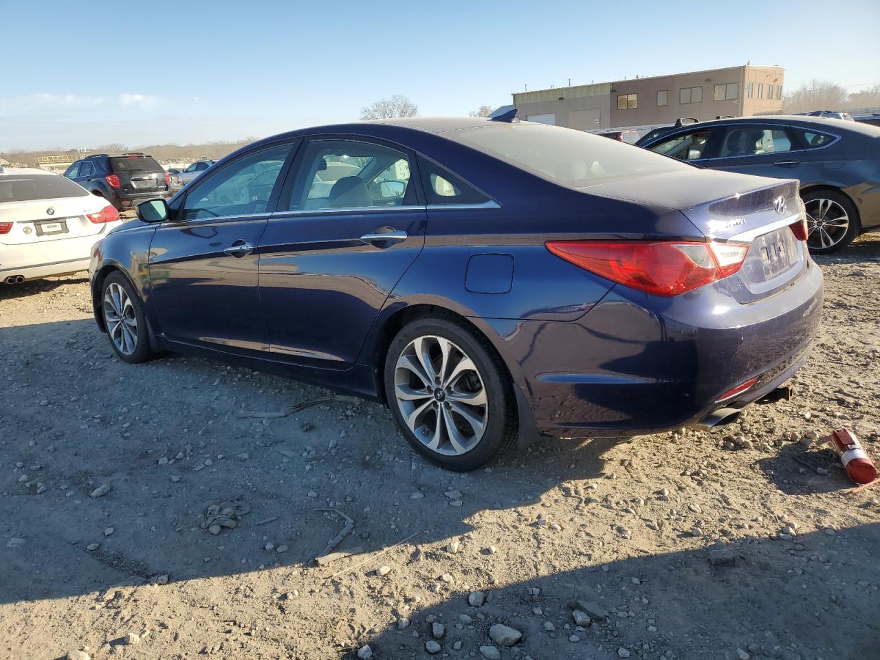 2013 Hyundai Sonata - Image 2