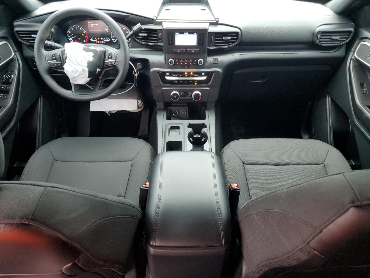 2023 Ford Explorer - Image 8