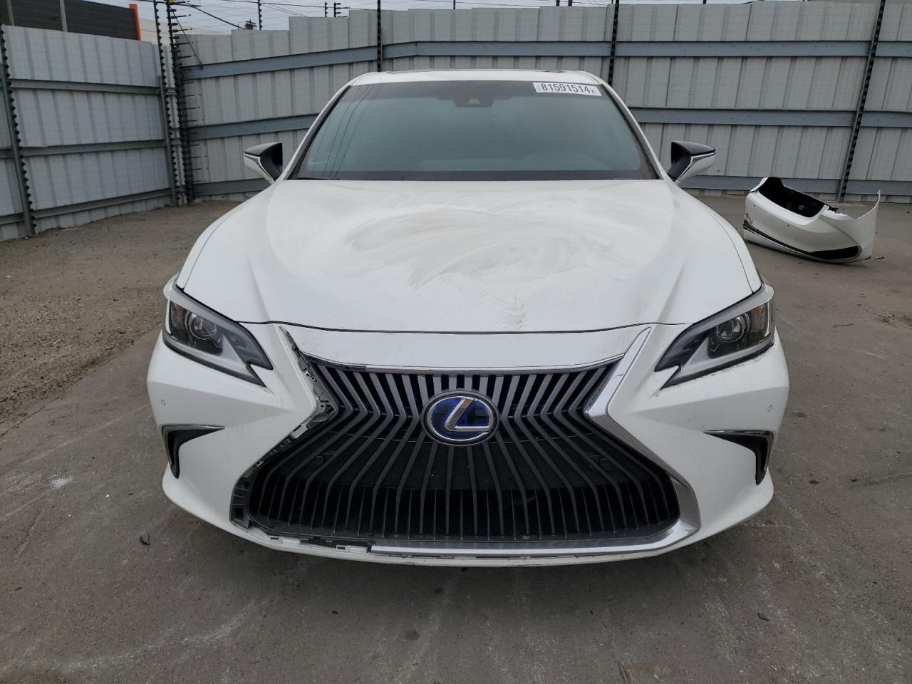 2021 Lexus ES - Image 5