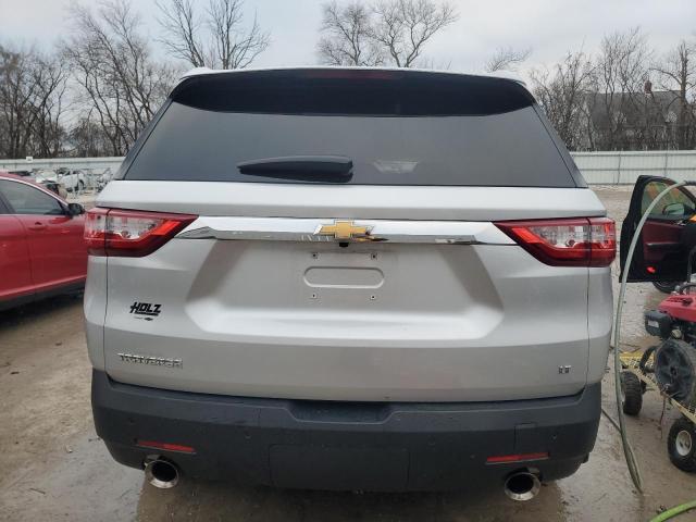  CHEVROLET TRAVERSE 2018 Silver