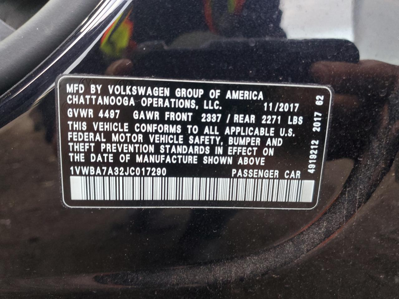 2018 Volkswagen Passat - Image 14