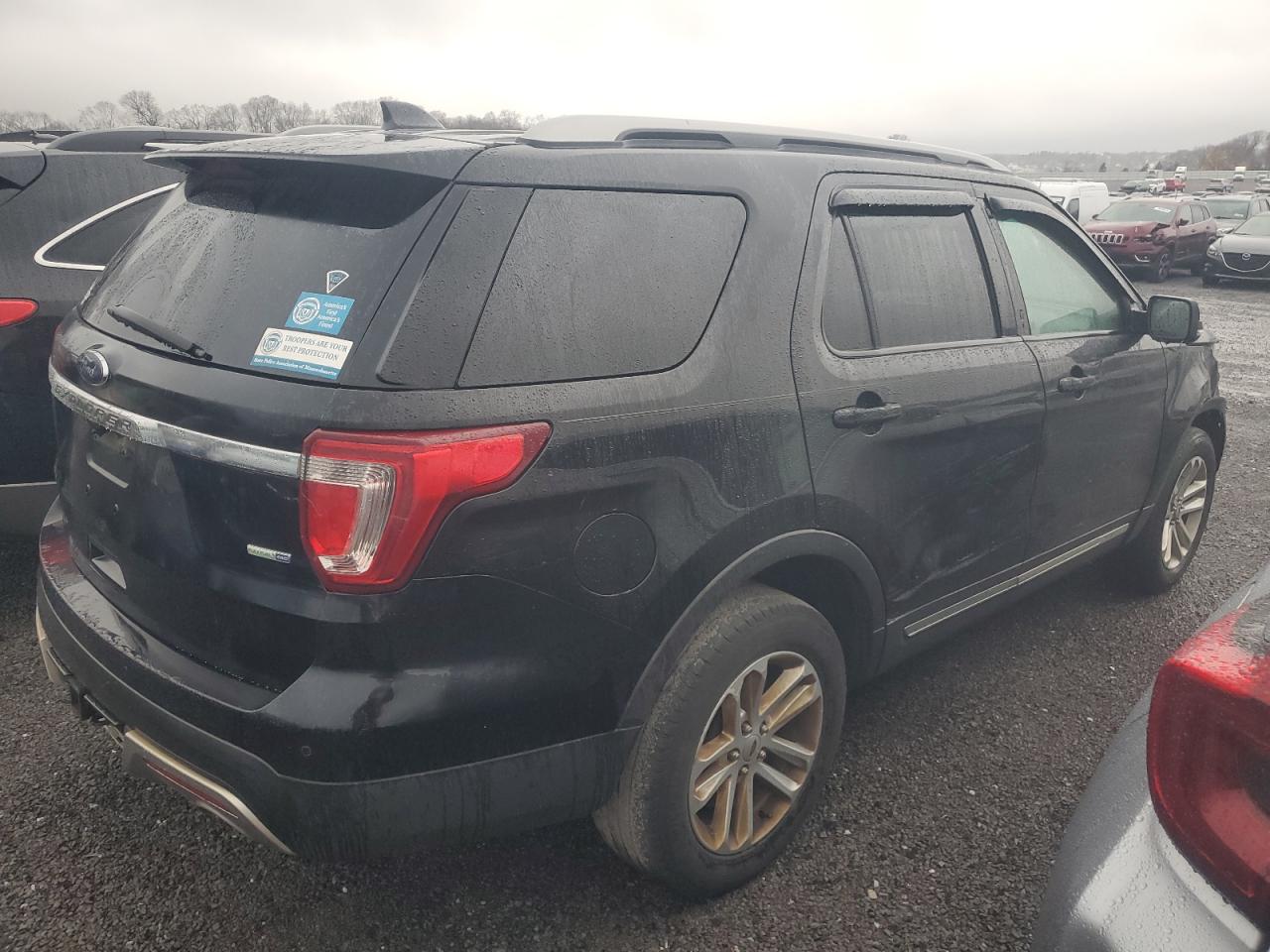 VIN 1FM5K8D8XGGB61841 2016 FORD EXPLORER no.3