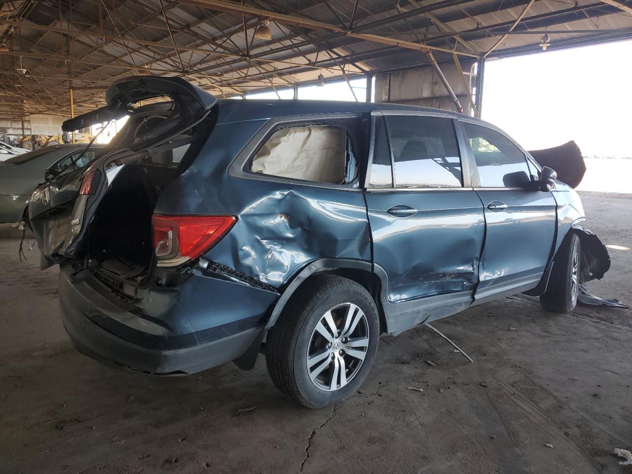 2017 Honda Pilot - Image 3