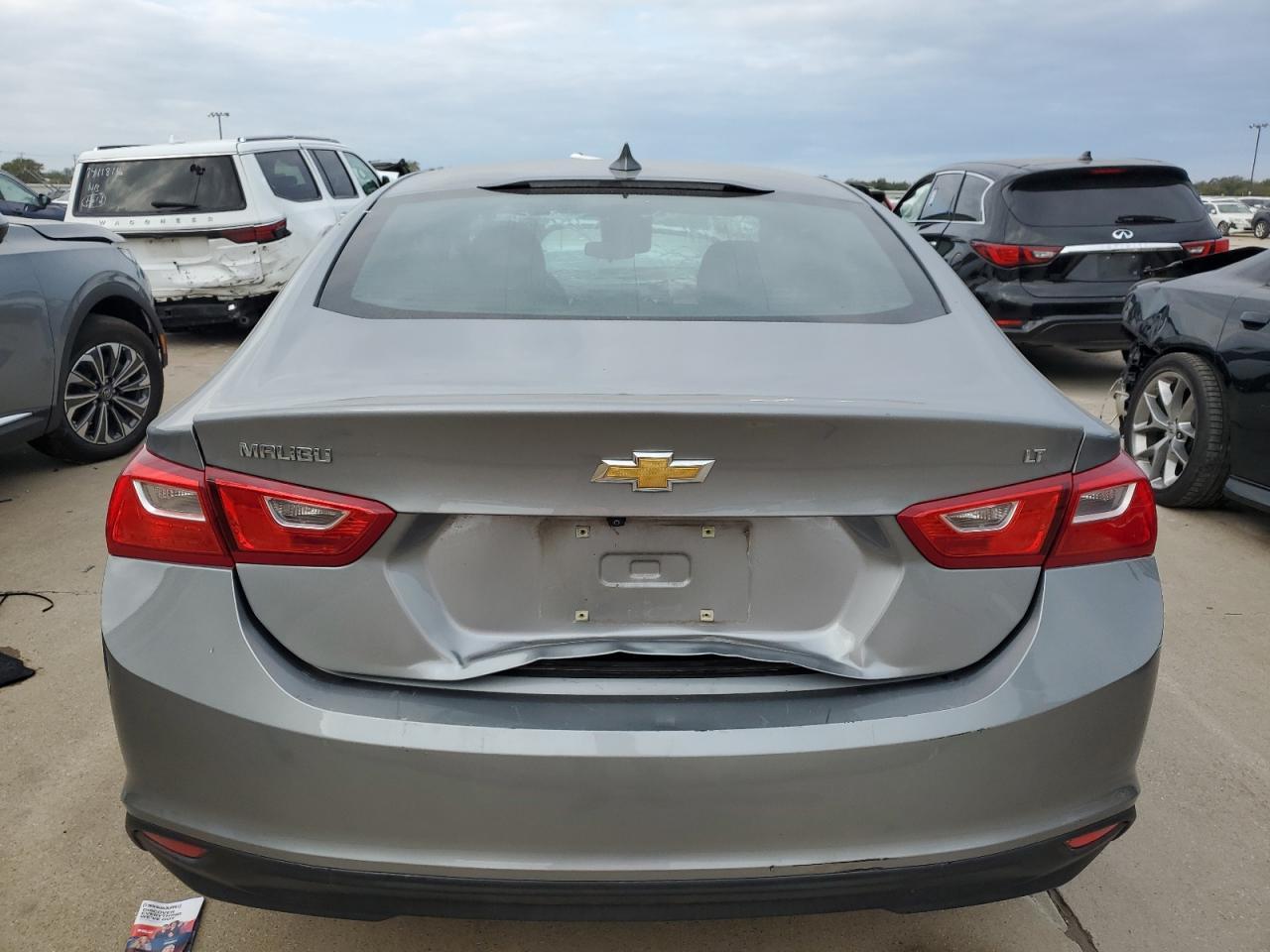 2023 Chevrolet Malibu - Image 6
