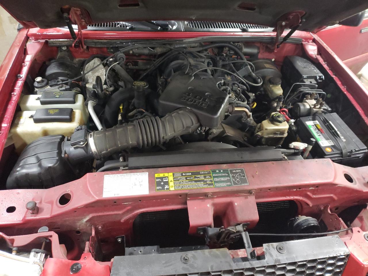 2004 Ford Explorer - Image 11