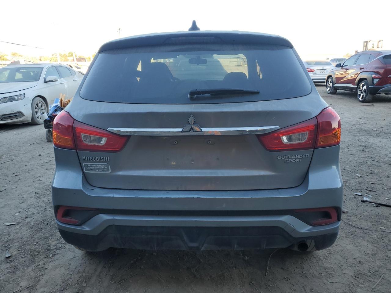 2019 Mitsubishi Outlander - Image 6