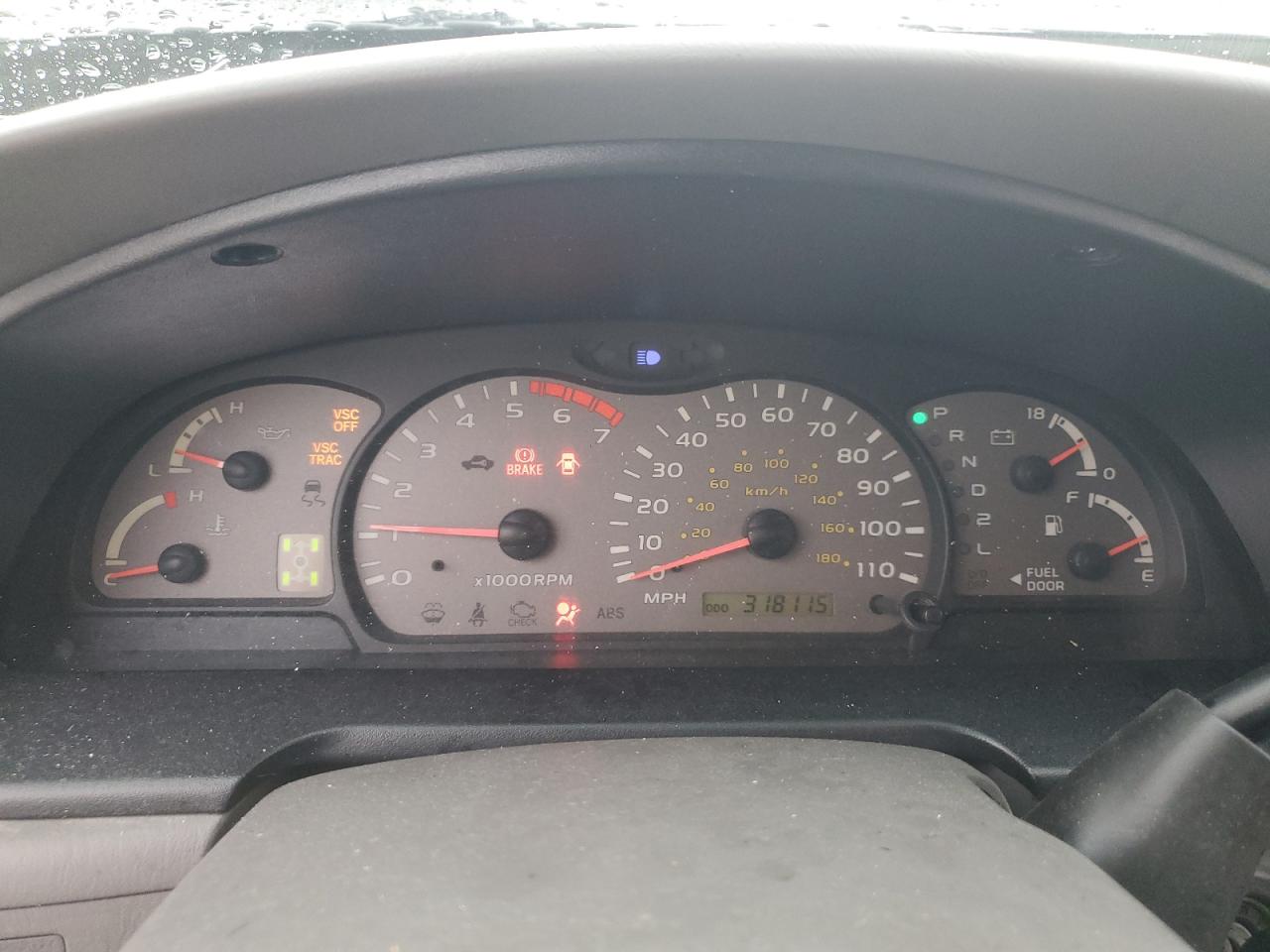 2003 Toyota Sequoia - Image 9