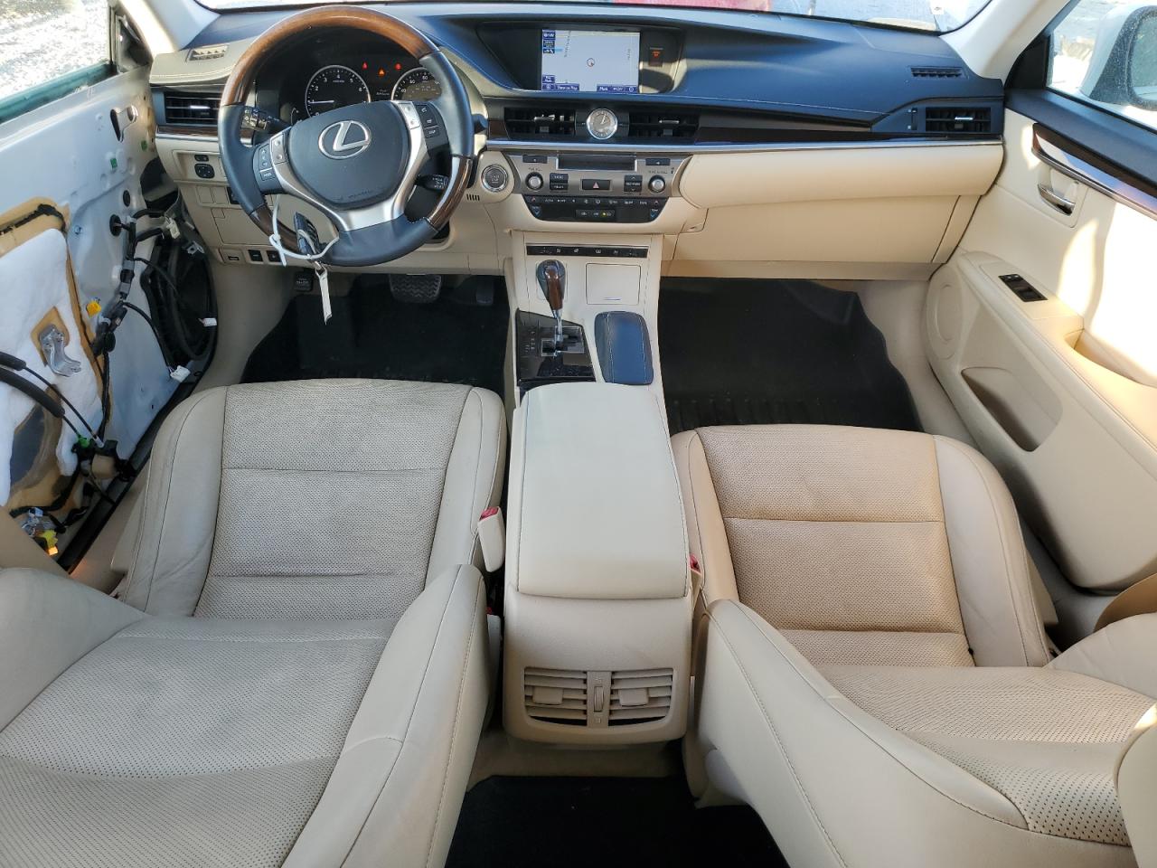 2014 Lexus ES - Image 8