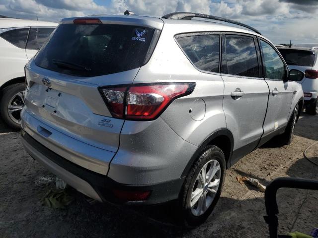  FORD ESCAPE 2018 Сріблястий