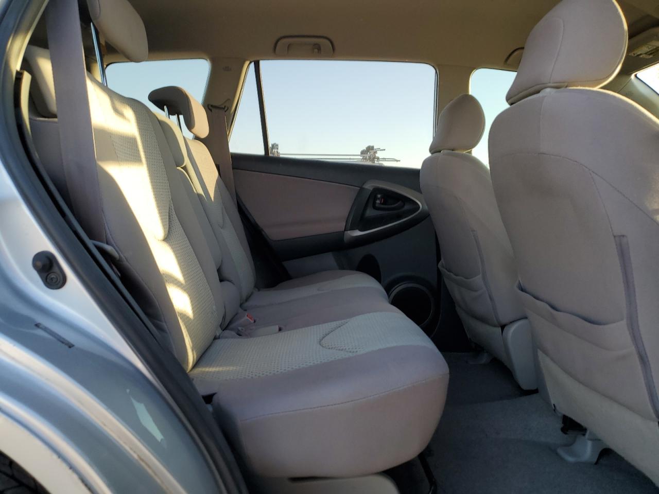 2007 Toyota RAV 4 - Image 11