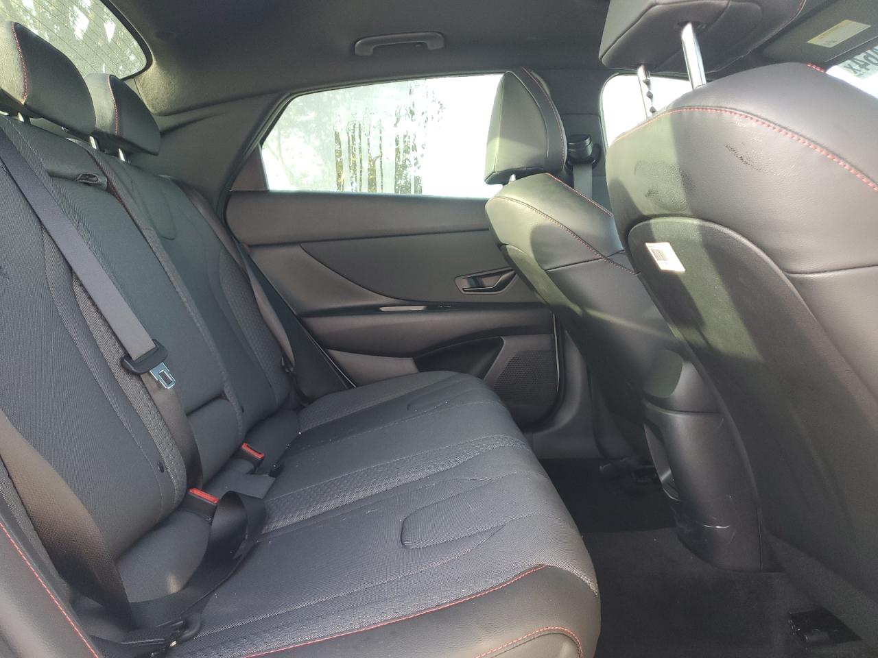 2024 Hyundai Elantra - Image 10