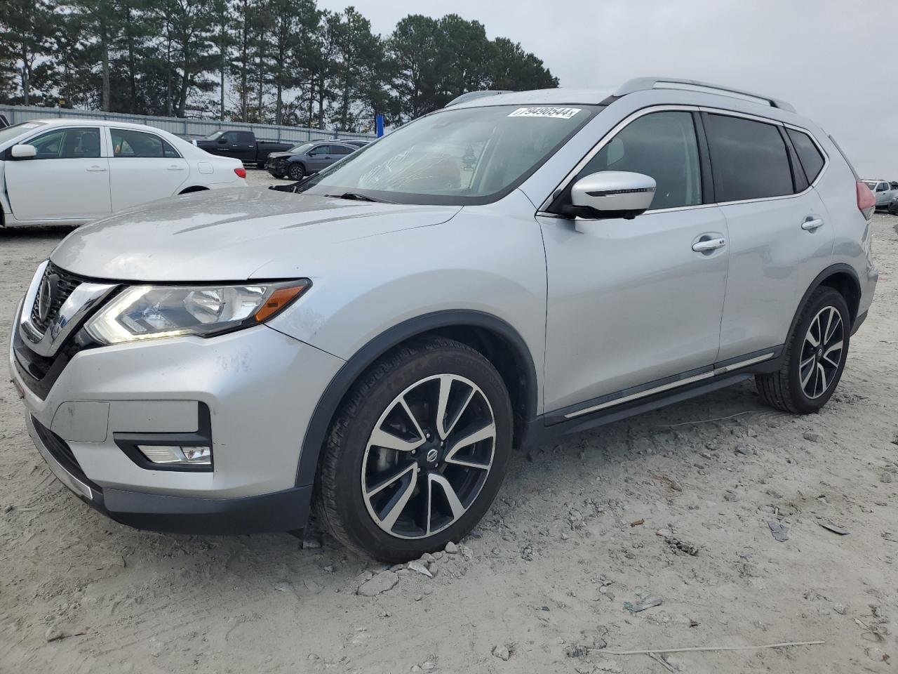 2019 Nissan Rogue - Image 1