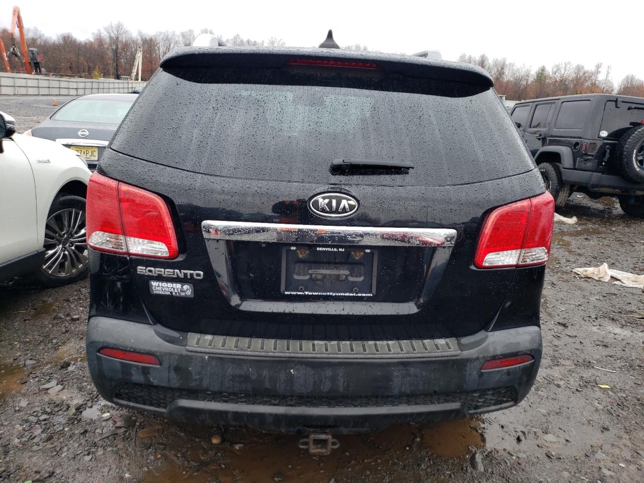 2011 Kia Sorento Base VIN: 5XYKTCA13BG153753 Lot: 81696944