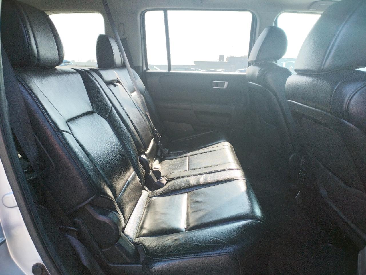 2012 Honda Pilot - Image 11
