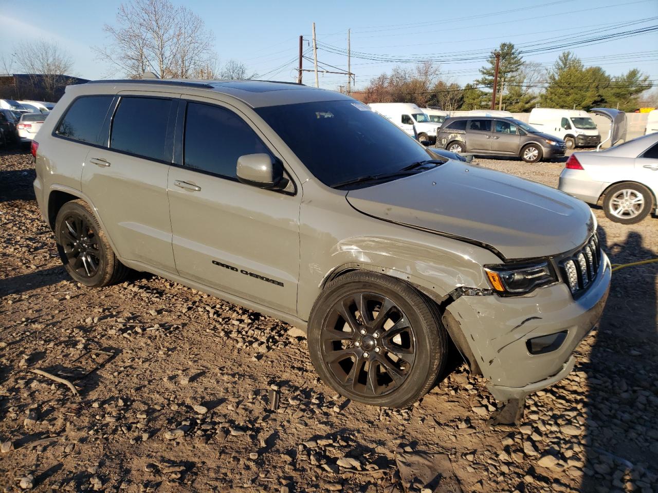 2020 Jeep Grand Cherokee - Image 4