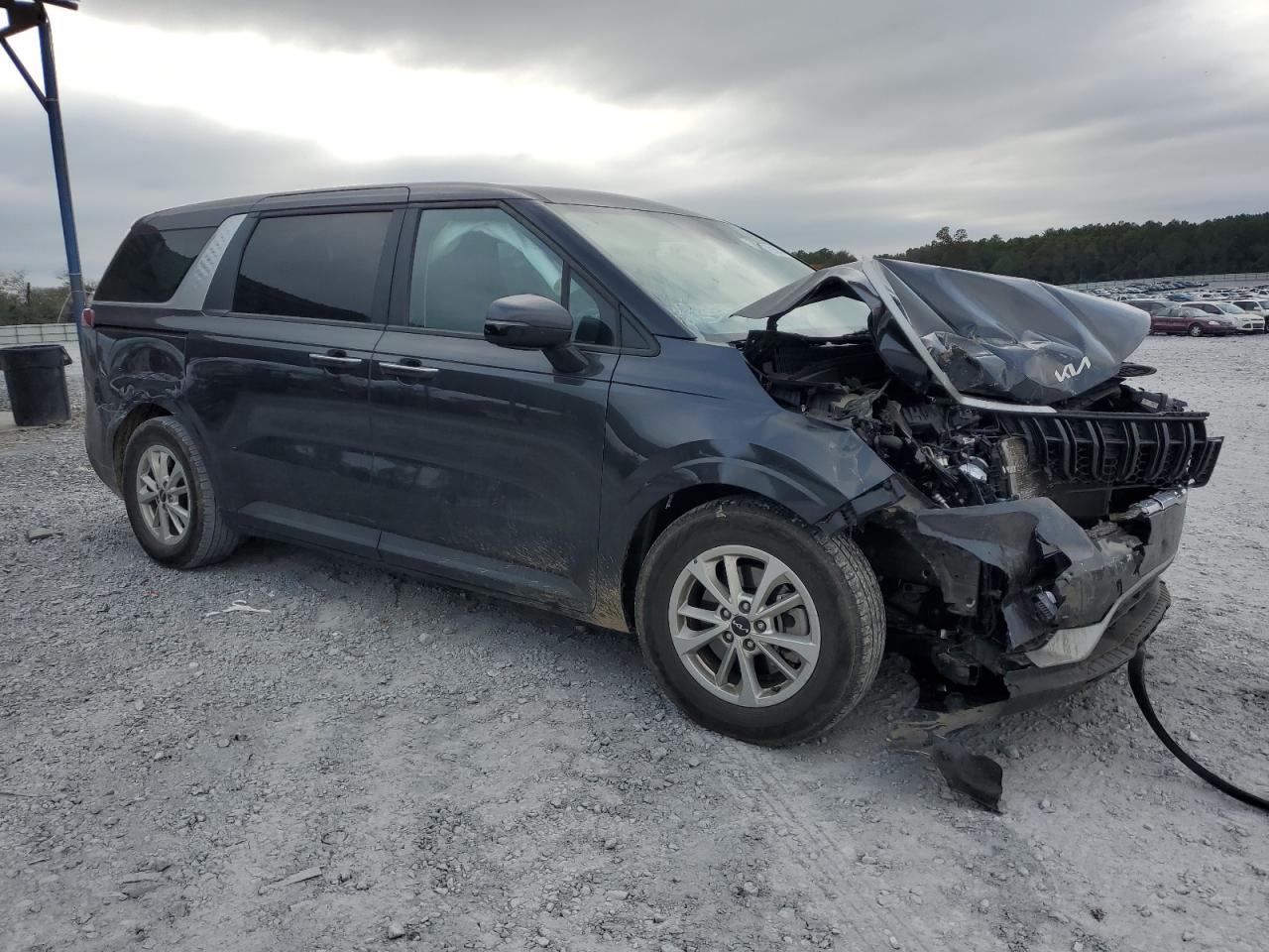 2022 Kia Carnival - Image 4