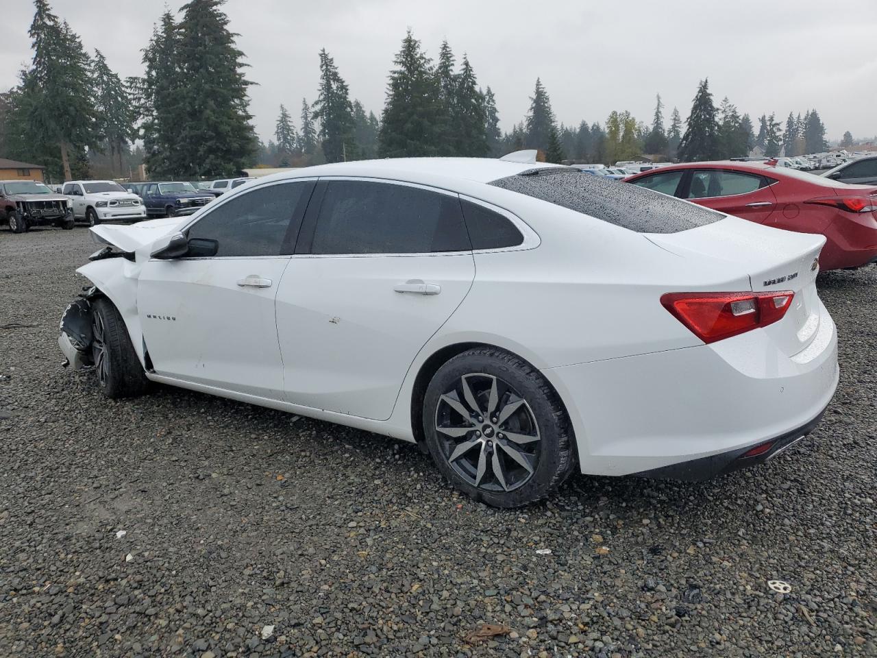 2016 Chevrolet Malibu - Image 2
