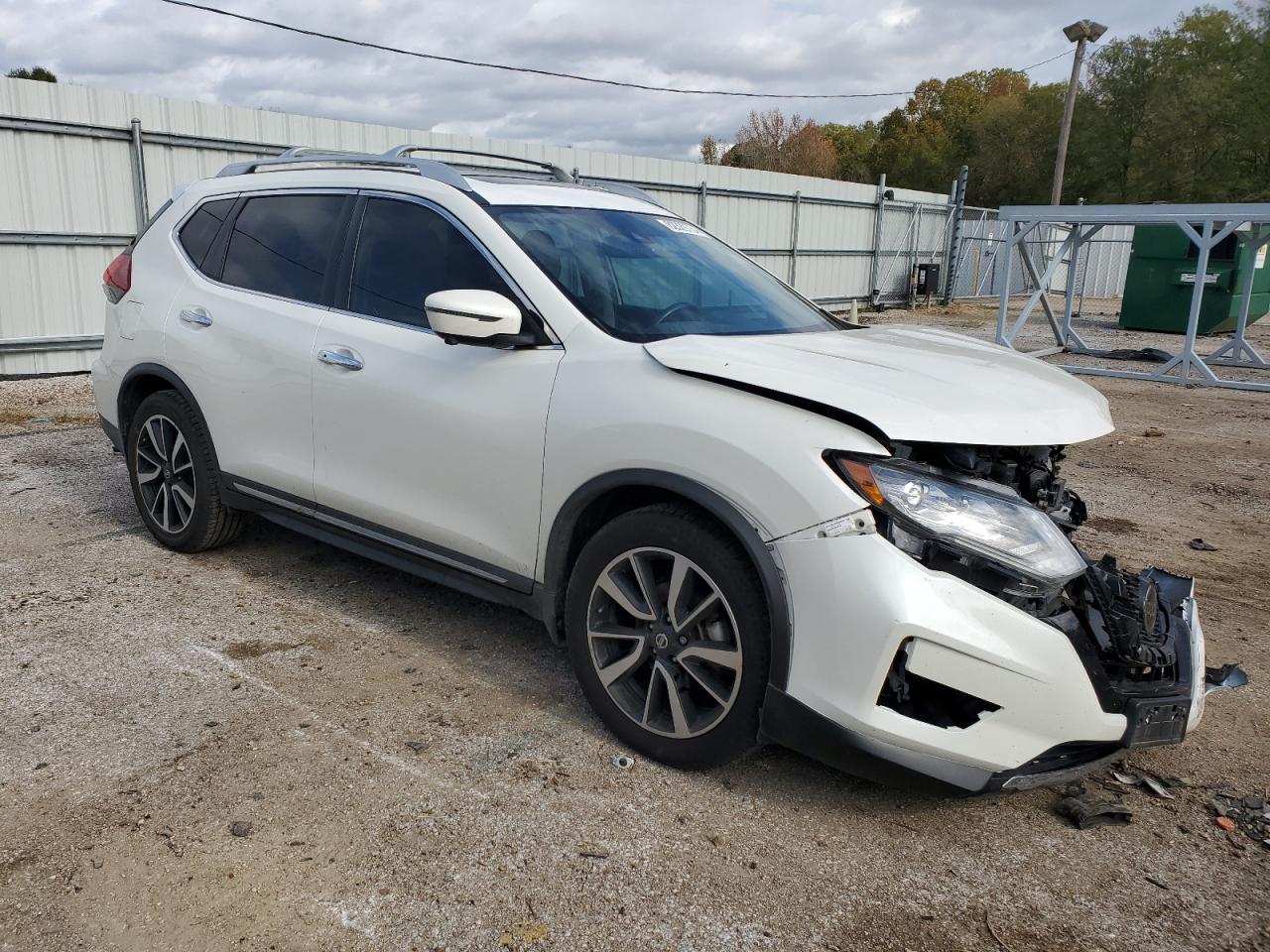 2018 Nissan Rogue - Image 4