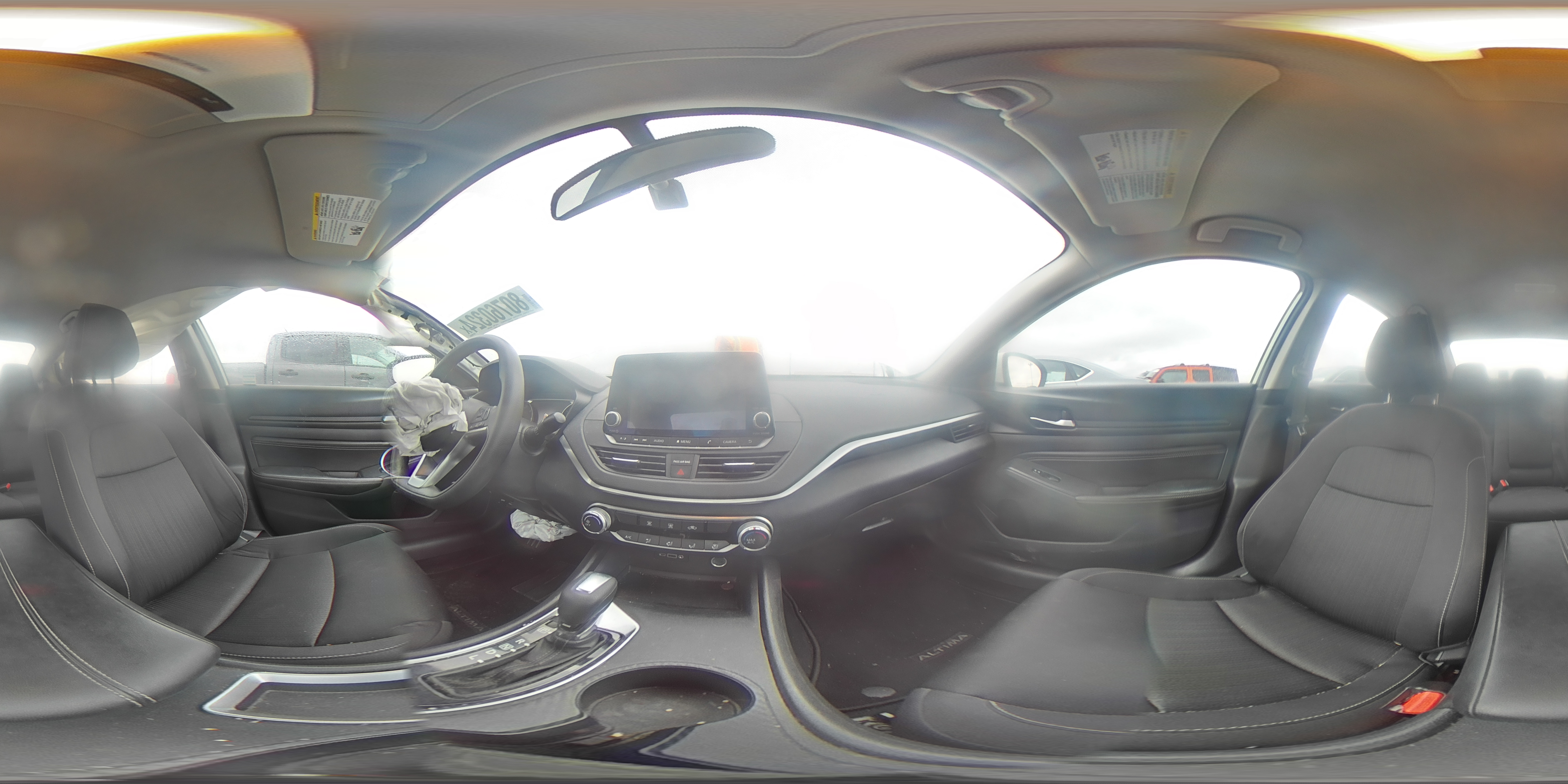 2020 Nissan Altima - Image 13