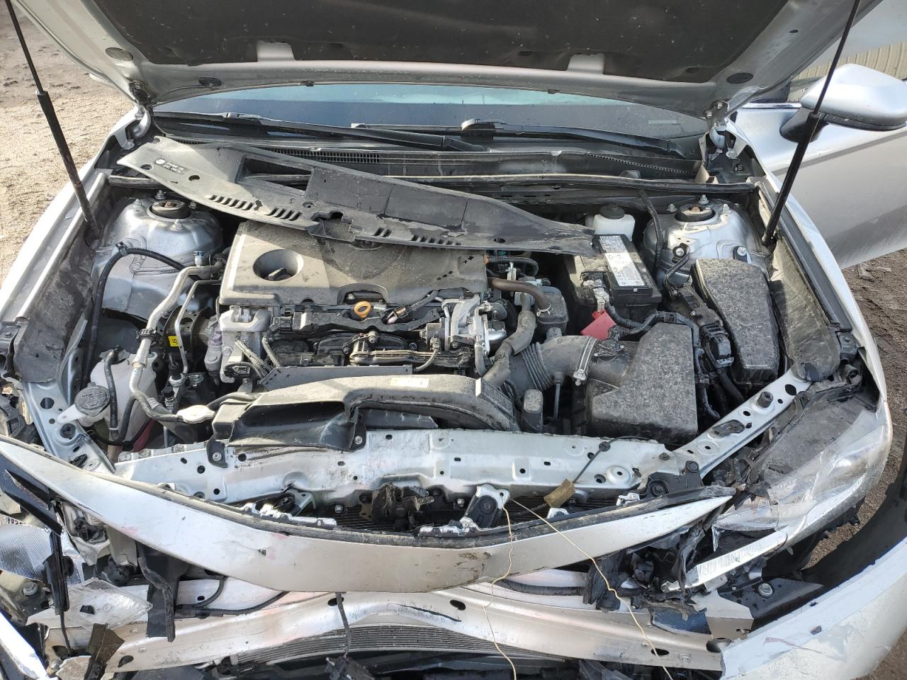 2020 Toyota Camry - Image 12