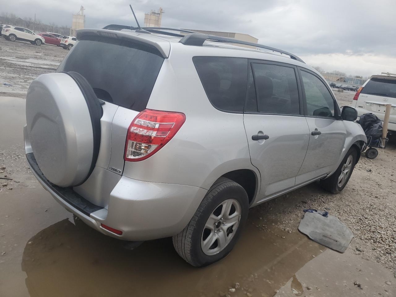 2012 Toyota RAV 4 - Image 3