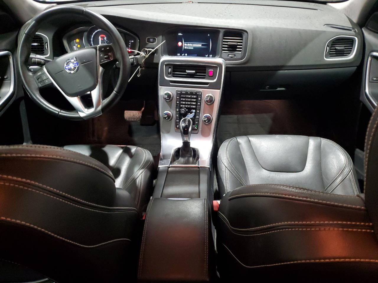 2017 Volvo S60 - Image 8