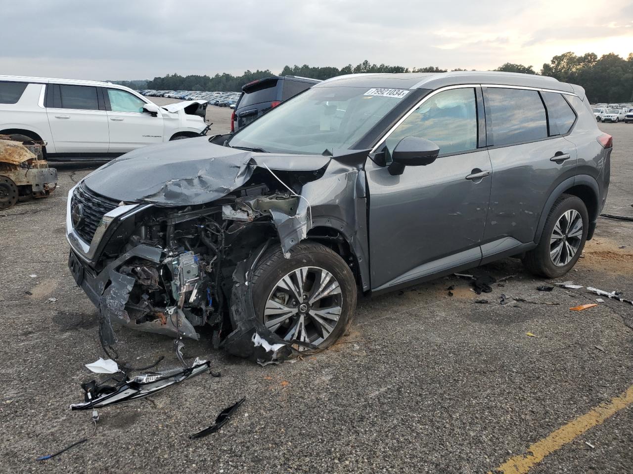 2021 Nissan Rogue - Image 1