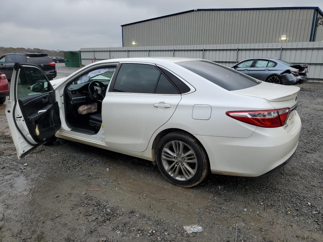 VIN 4T1BF1FK9GU260627 2016 TOYOTA CAMRY no.2