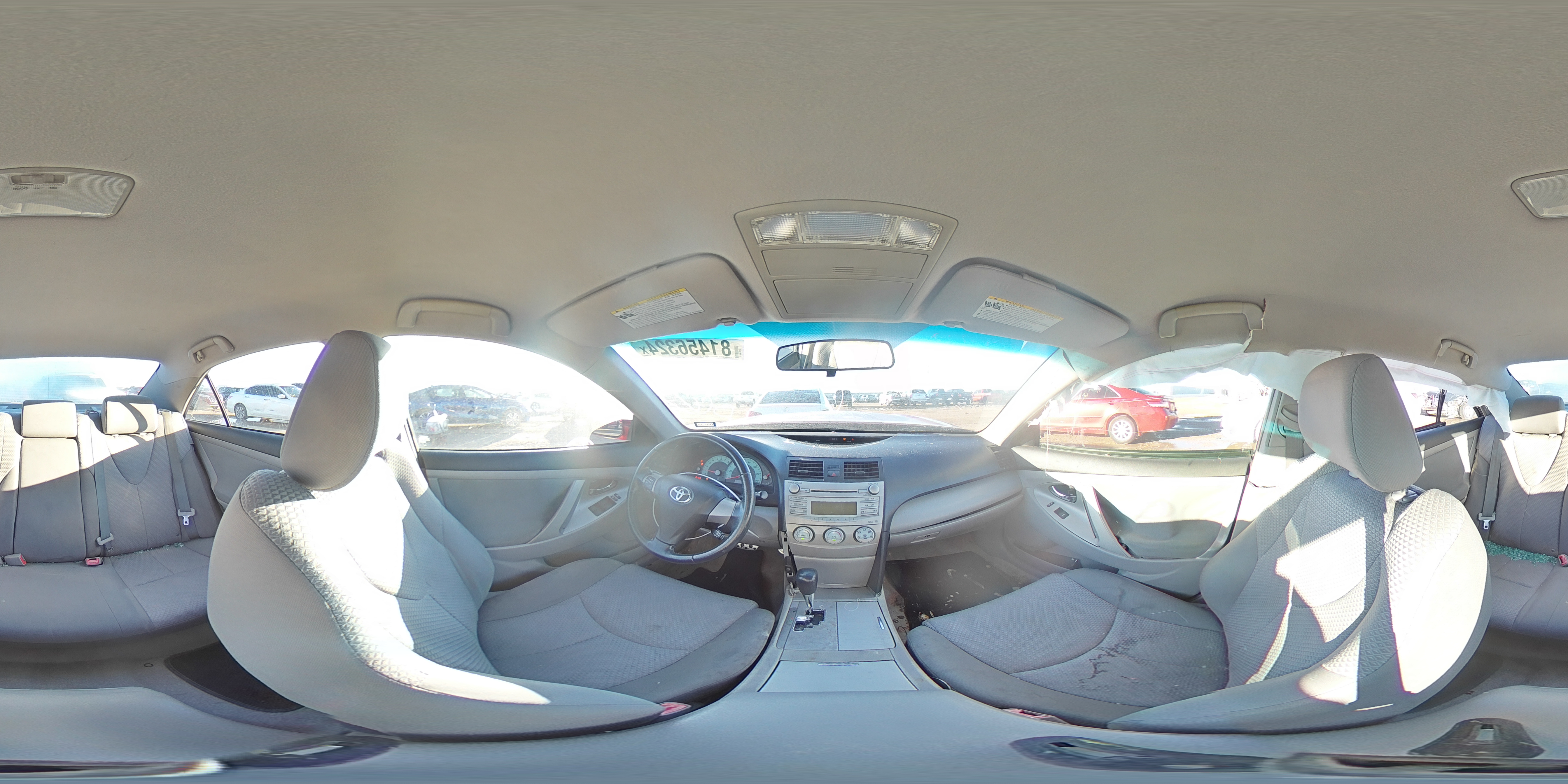 2011 Toyota Camry - Image 13