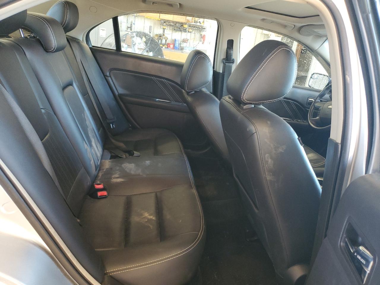 2011 Ford Fusion - Image 10