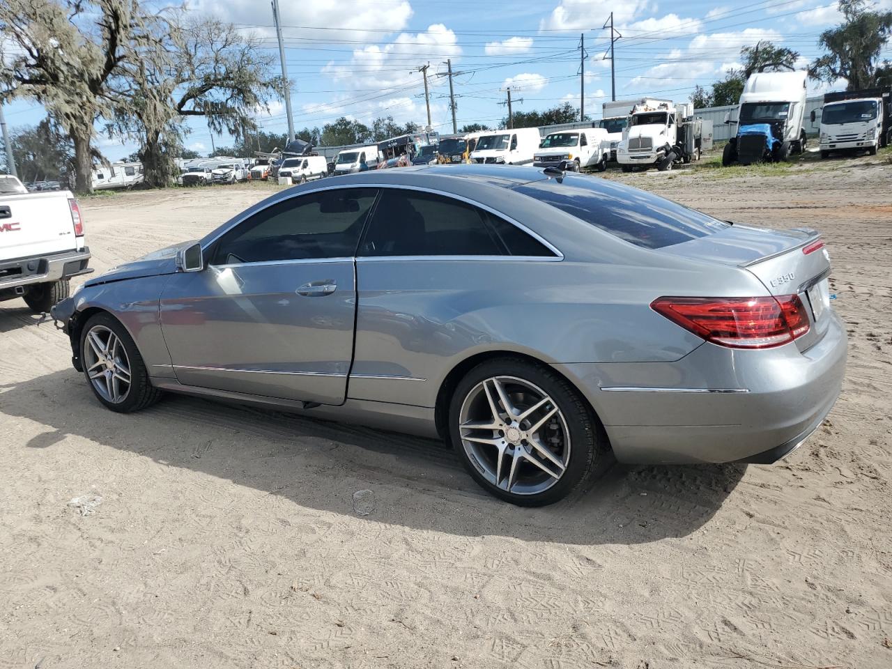 2014 Mercedes-Benz E-klasse - Image 2