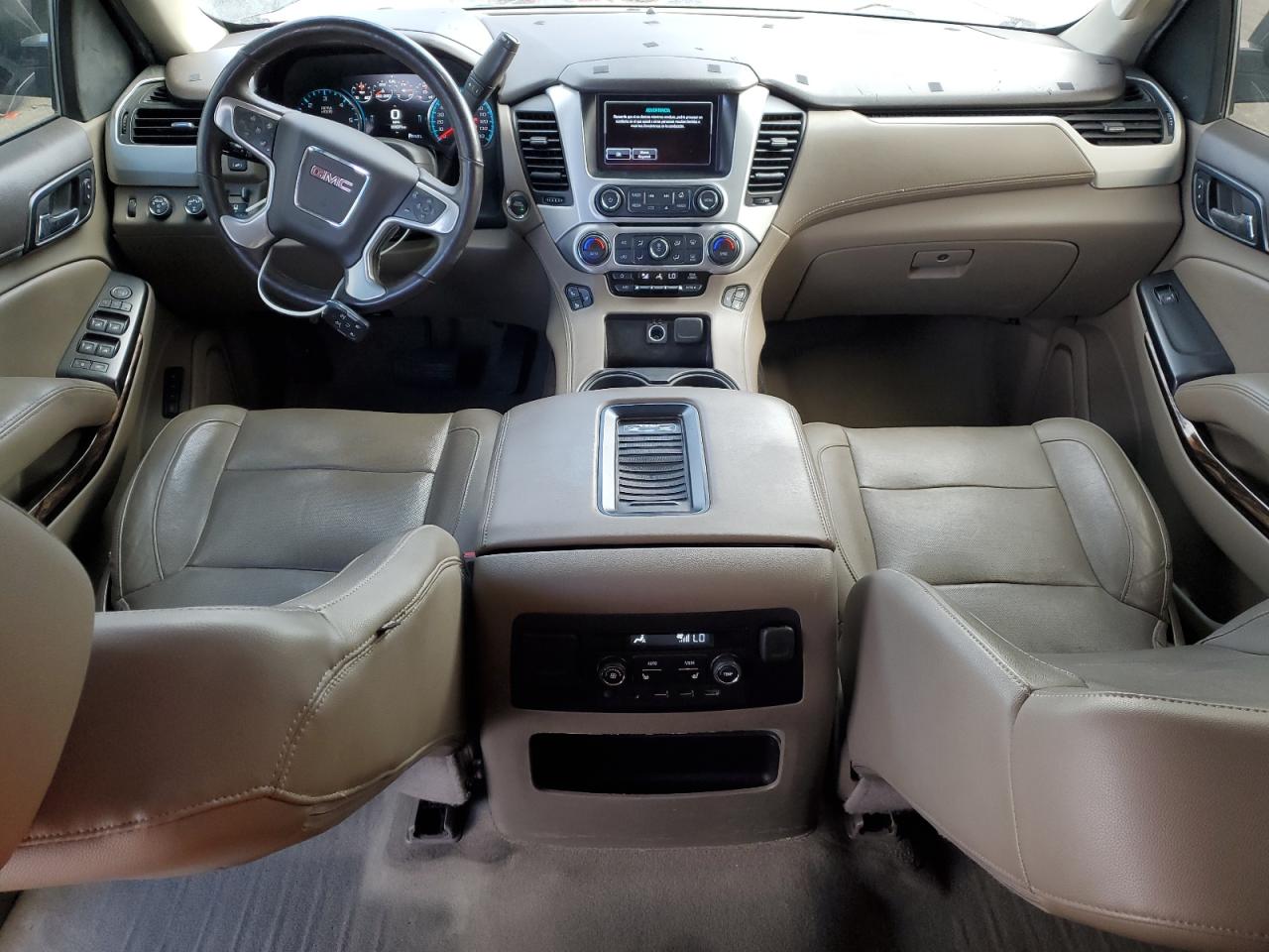2017 GMC Yukon - Image 8