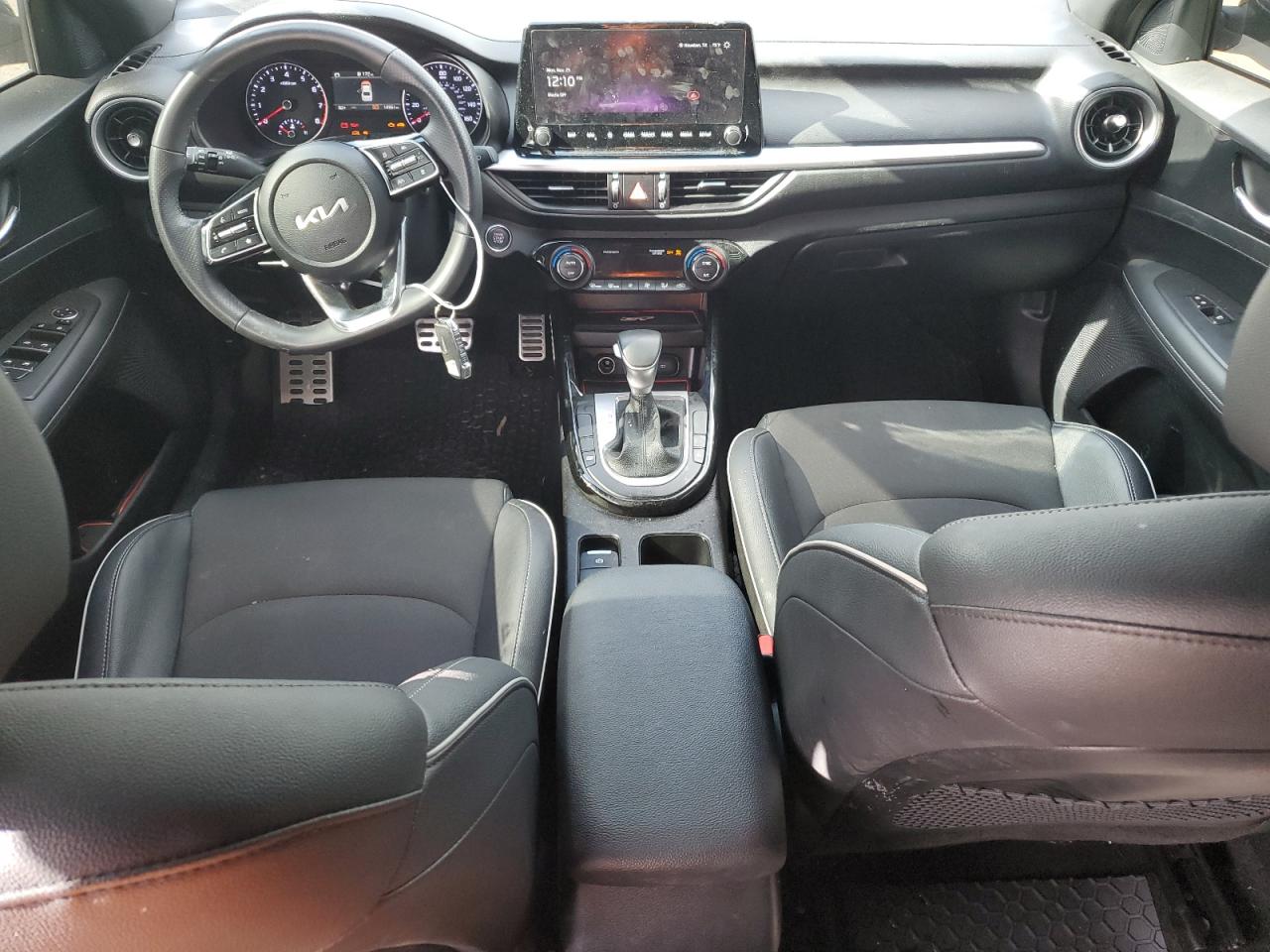 2024 Kia Forte - Image 8