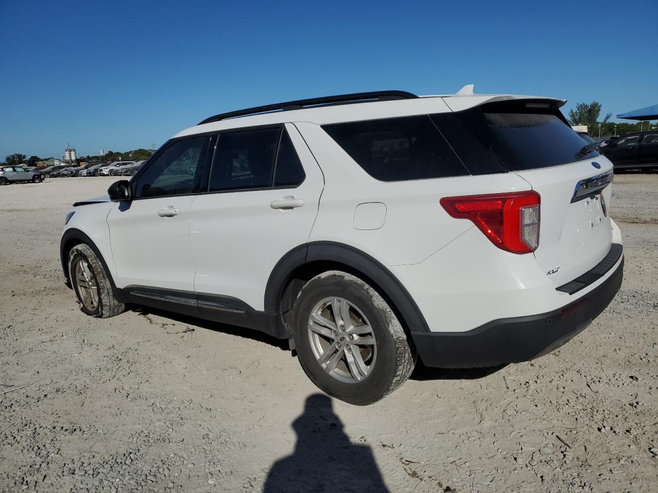 2020 Ford Explorer - Image 2