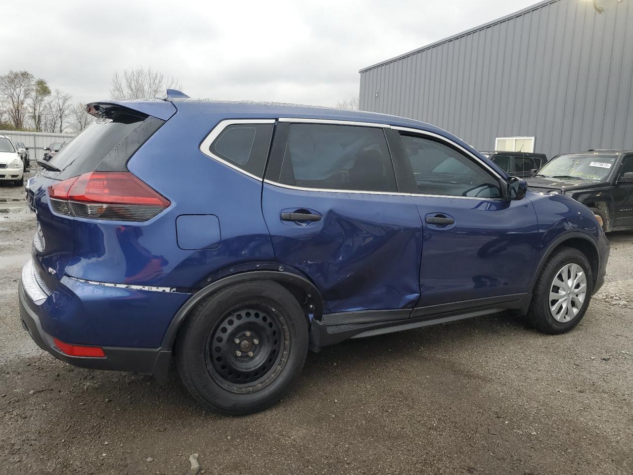 2018 Nissan Rogue - Image 3