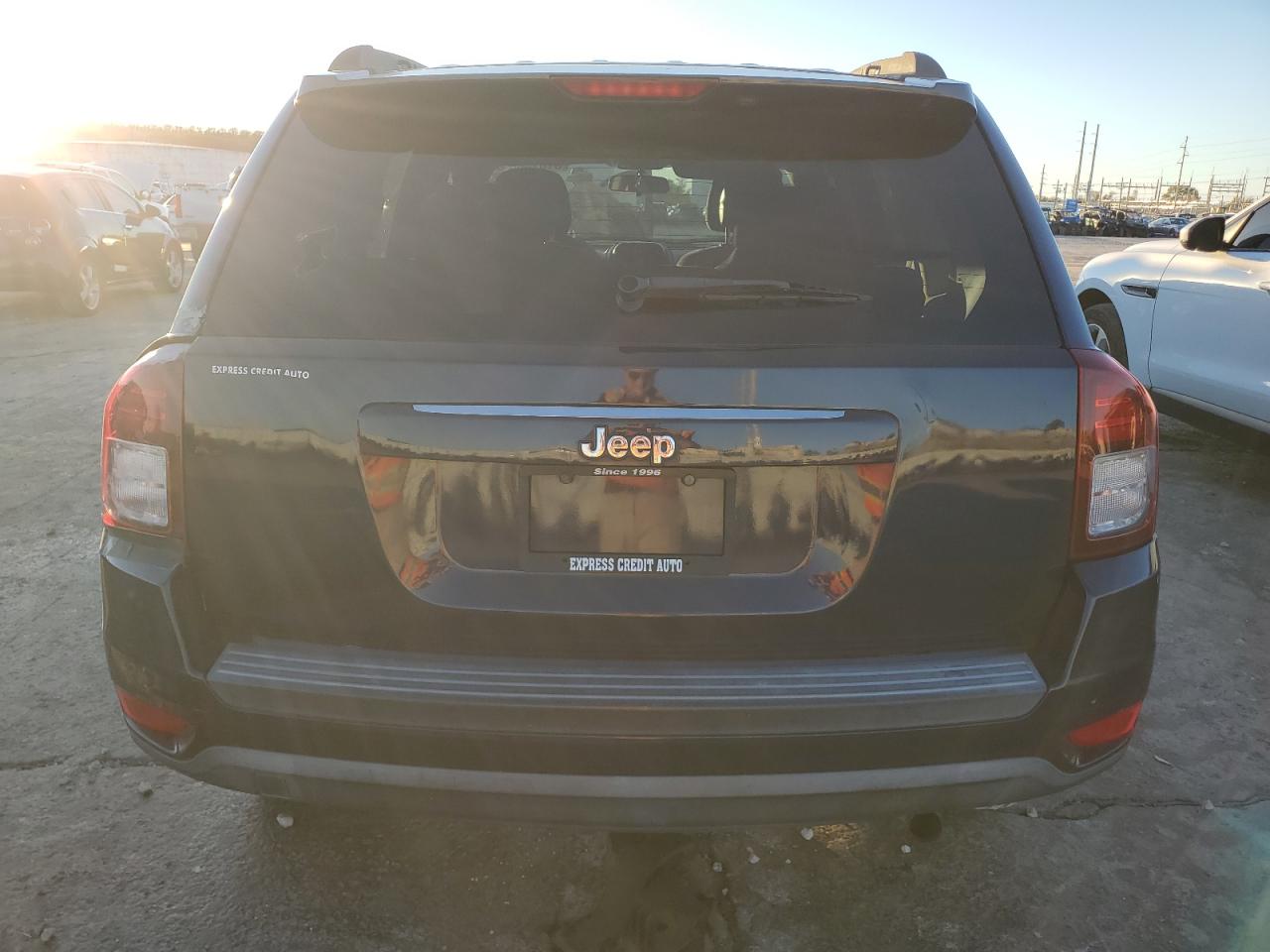 2014 Jeep Compass Sport VIN: 1C4NJCBAXED882756 Lot: 81615864