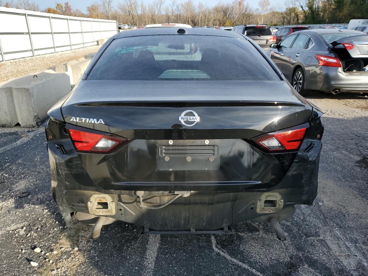 2019 Nissan Altima - Image 6