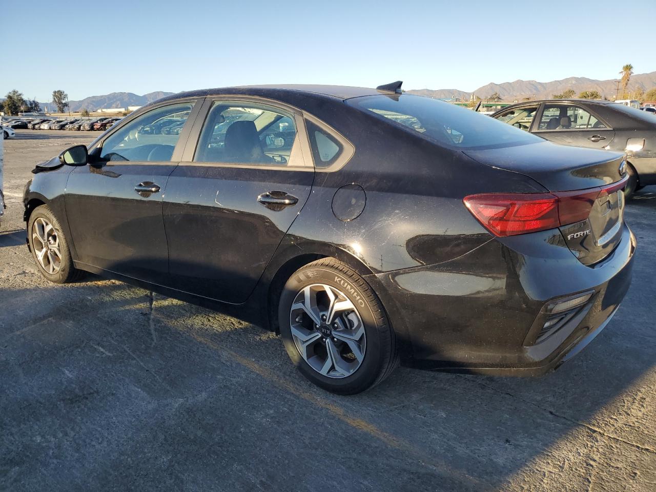 2021 Kia Forte - Image 2