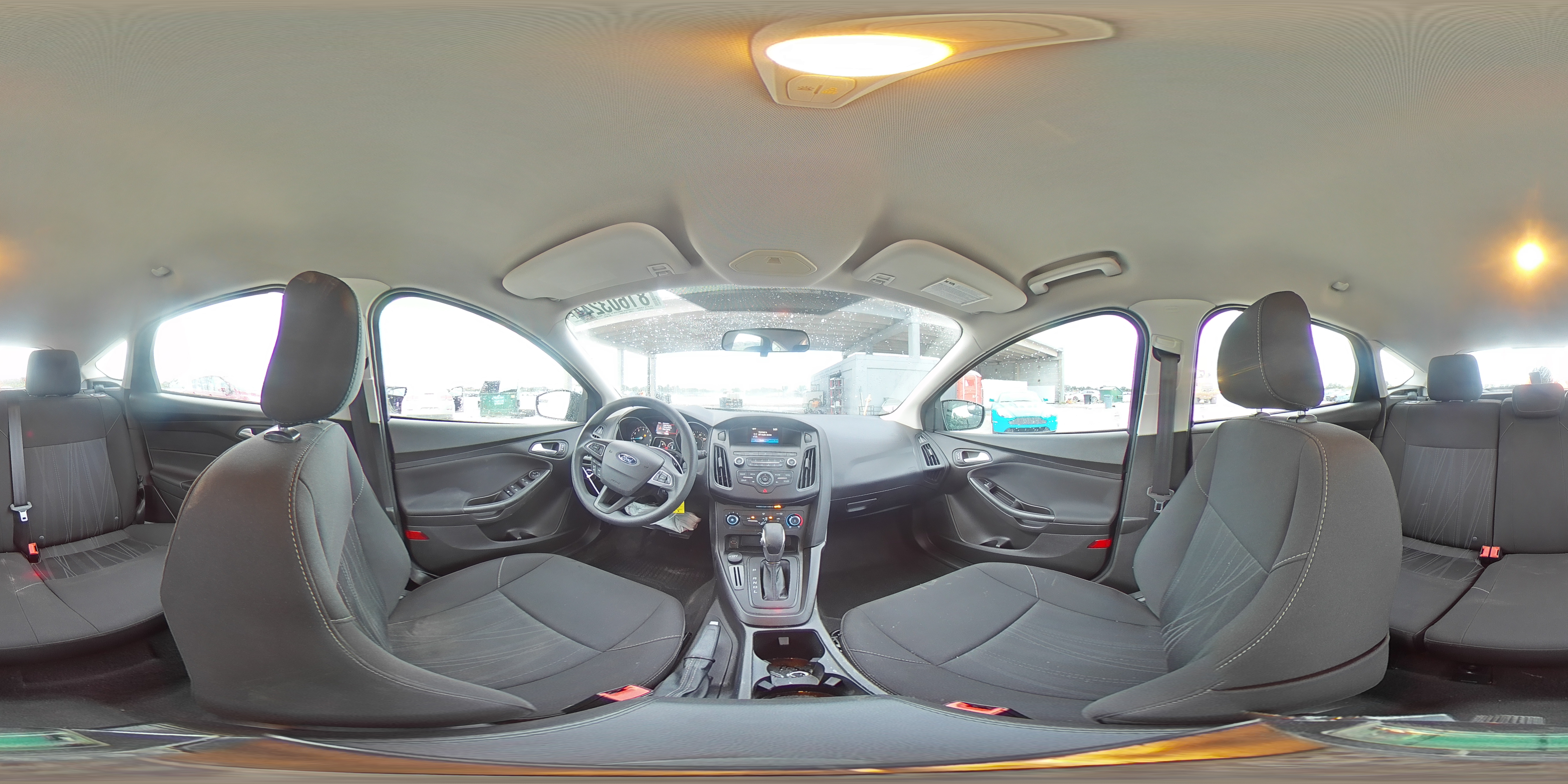 2018 Ford Focus - Image 15