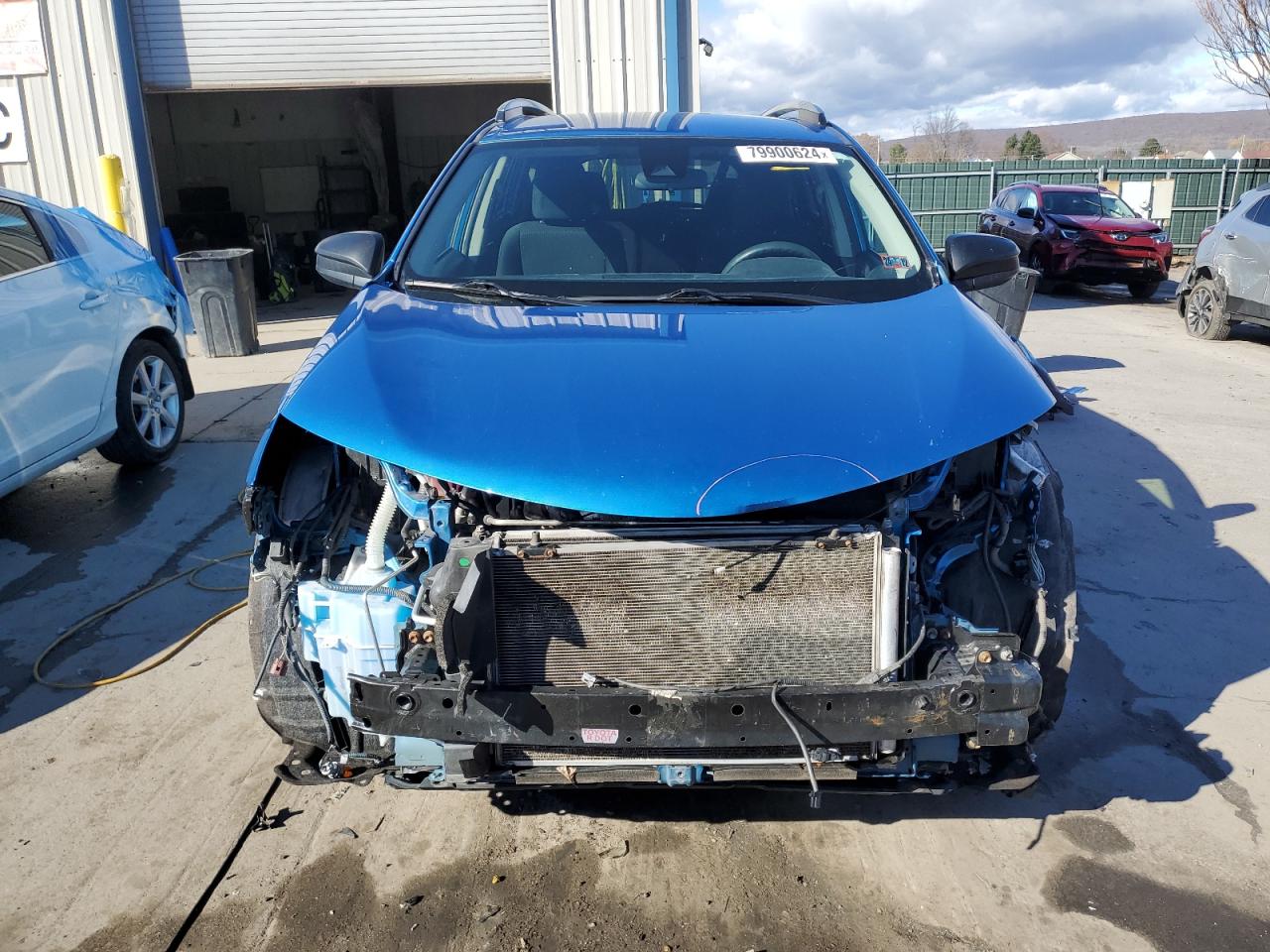 2017 Toyota RAV 4 - Image 5