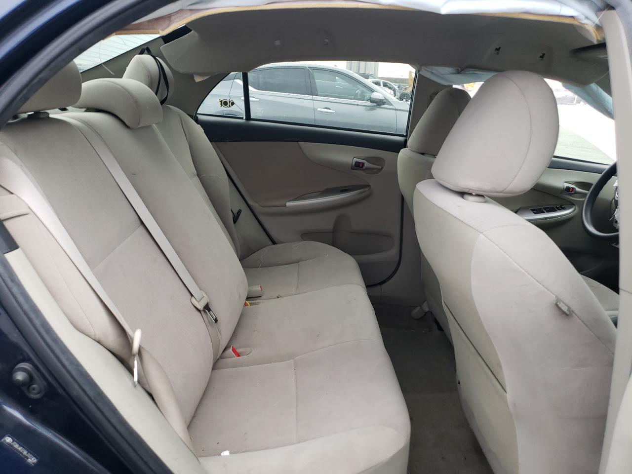 2011 Toyota Corolla - Image 11