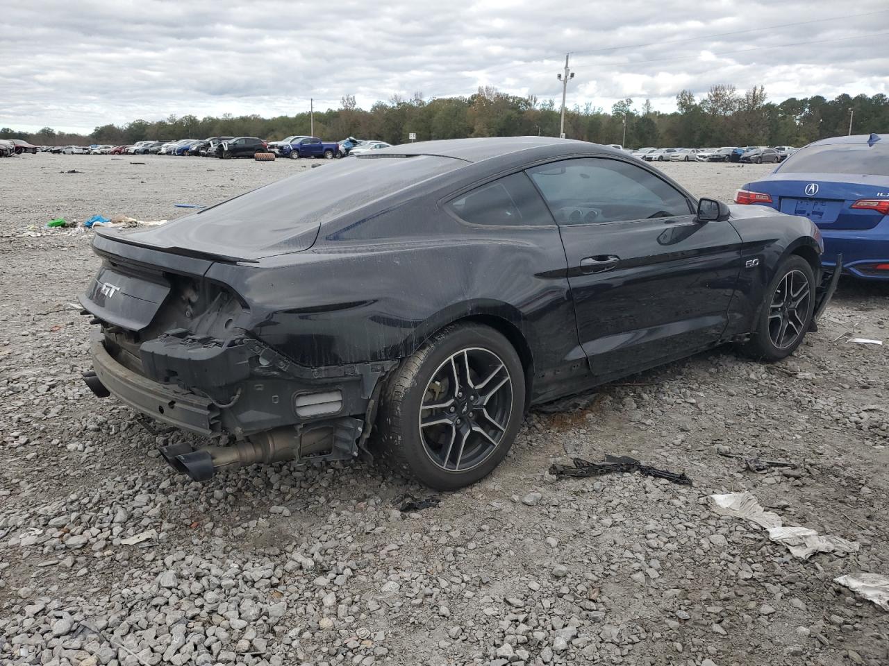 VIN 1FA6P8CF7J5116827 2018 FORD MUSTANG no.3