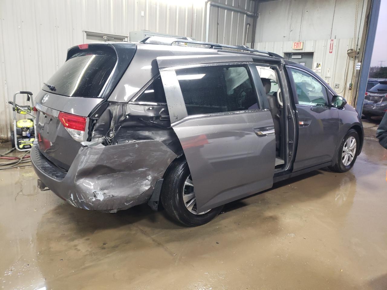 2015 Honda Odyssey - Image 3