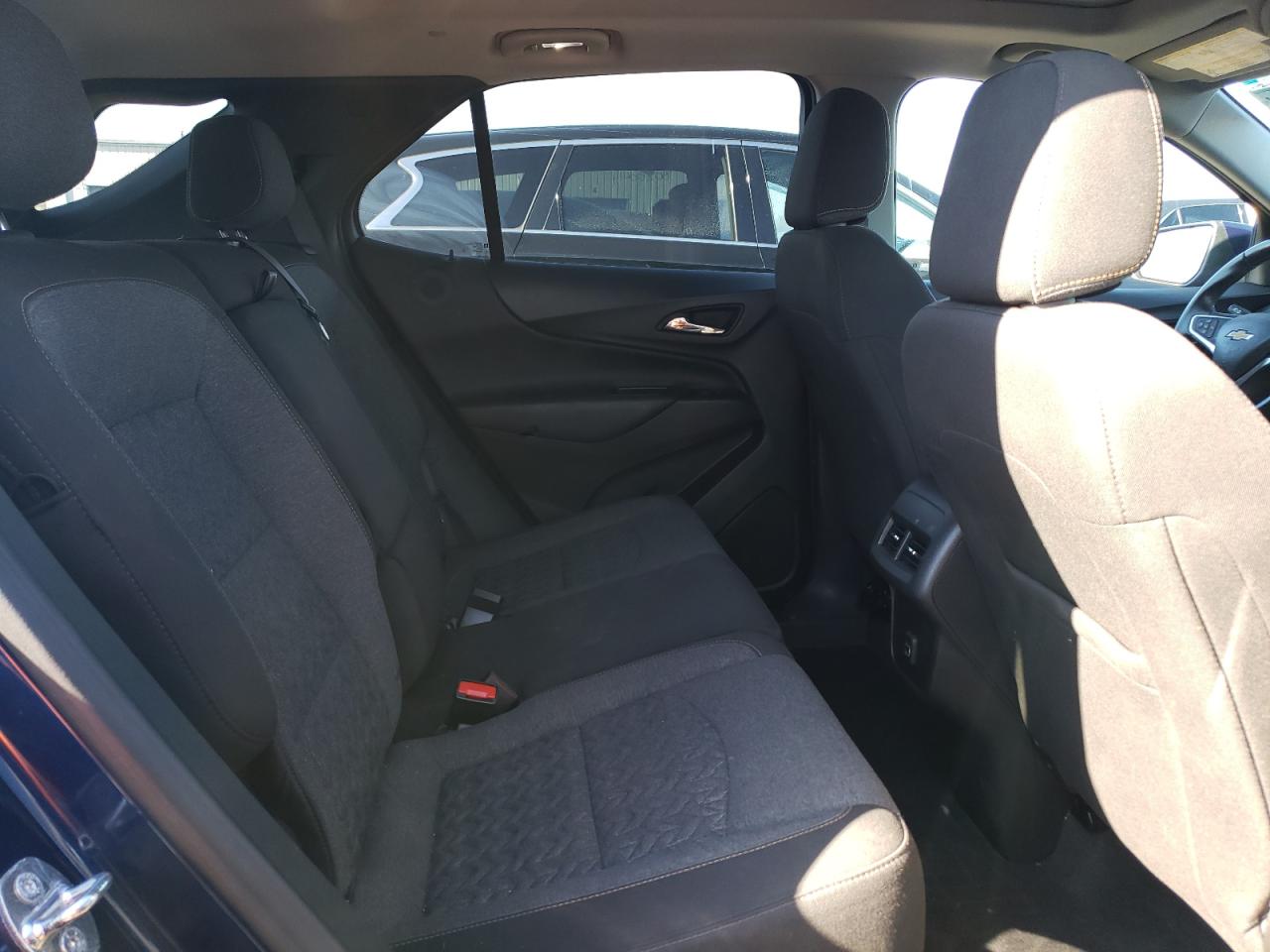 2022 Chevrolet Equinox - Image 11