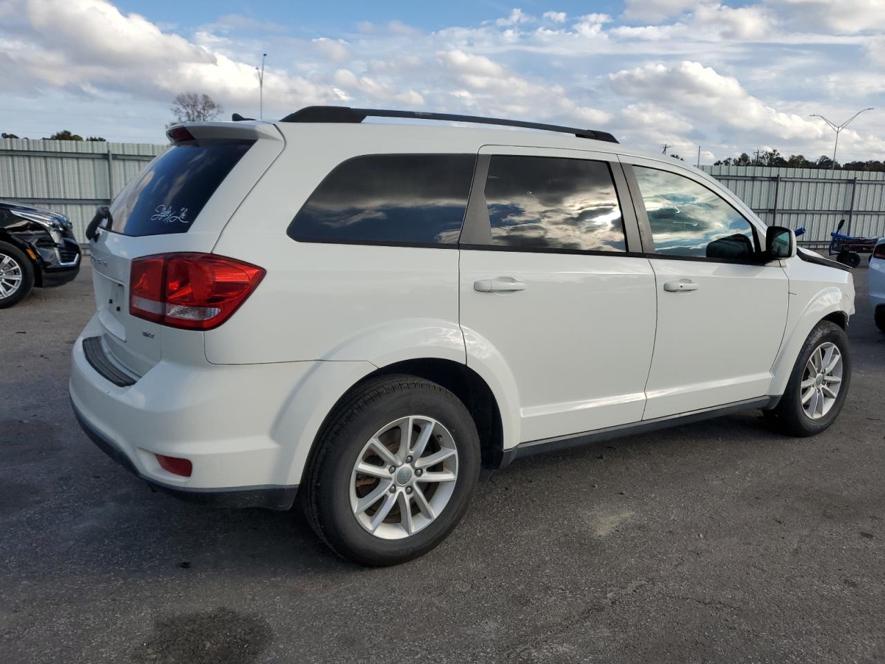 2014 Dodge Journey - Image 3