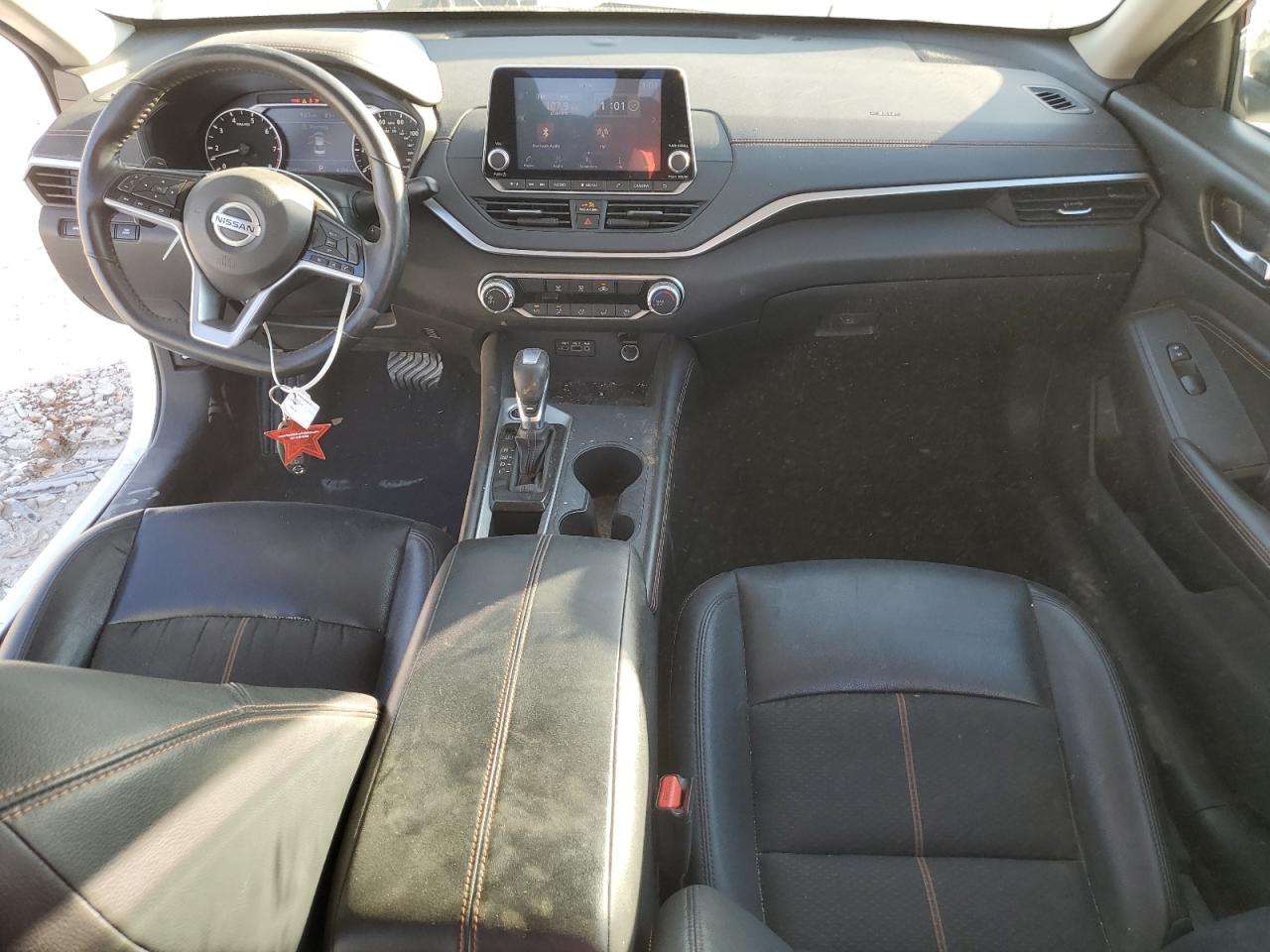 2020 Nissan Altima - Image 8