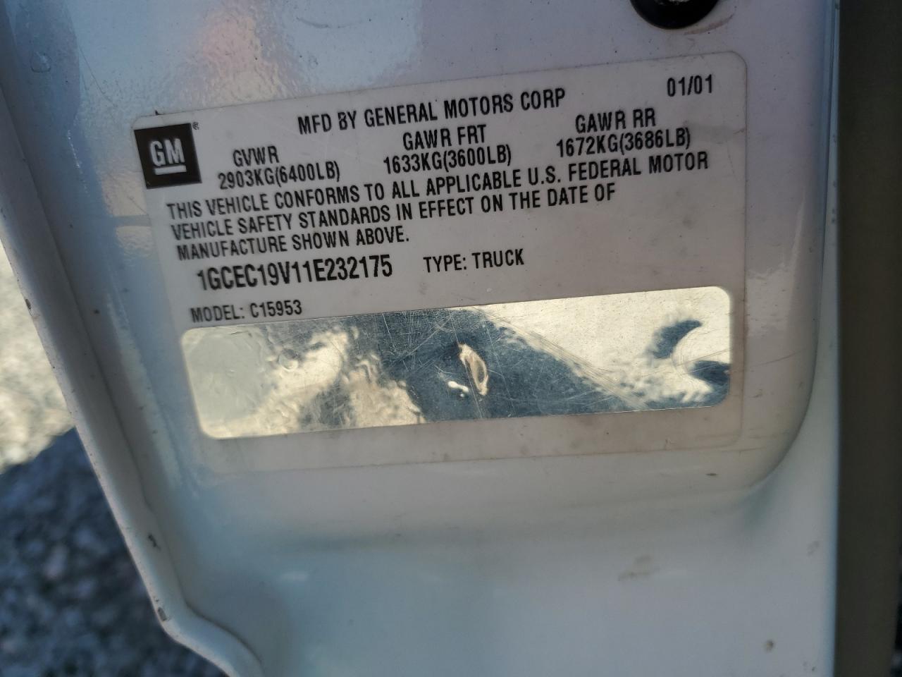 2001 Chevrolet Silverado - Image 14