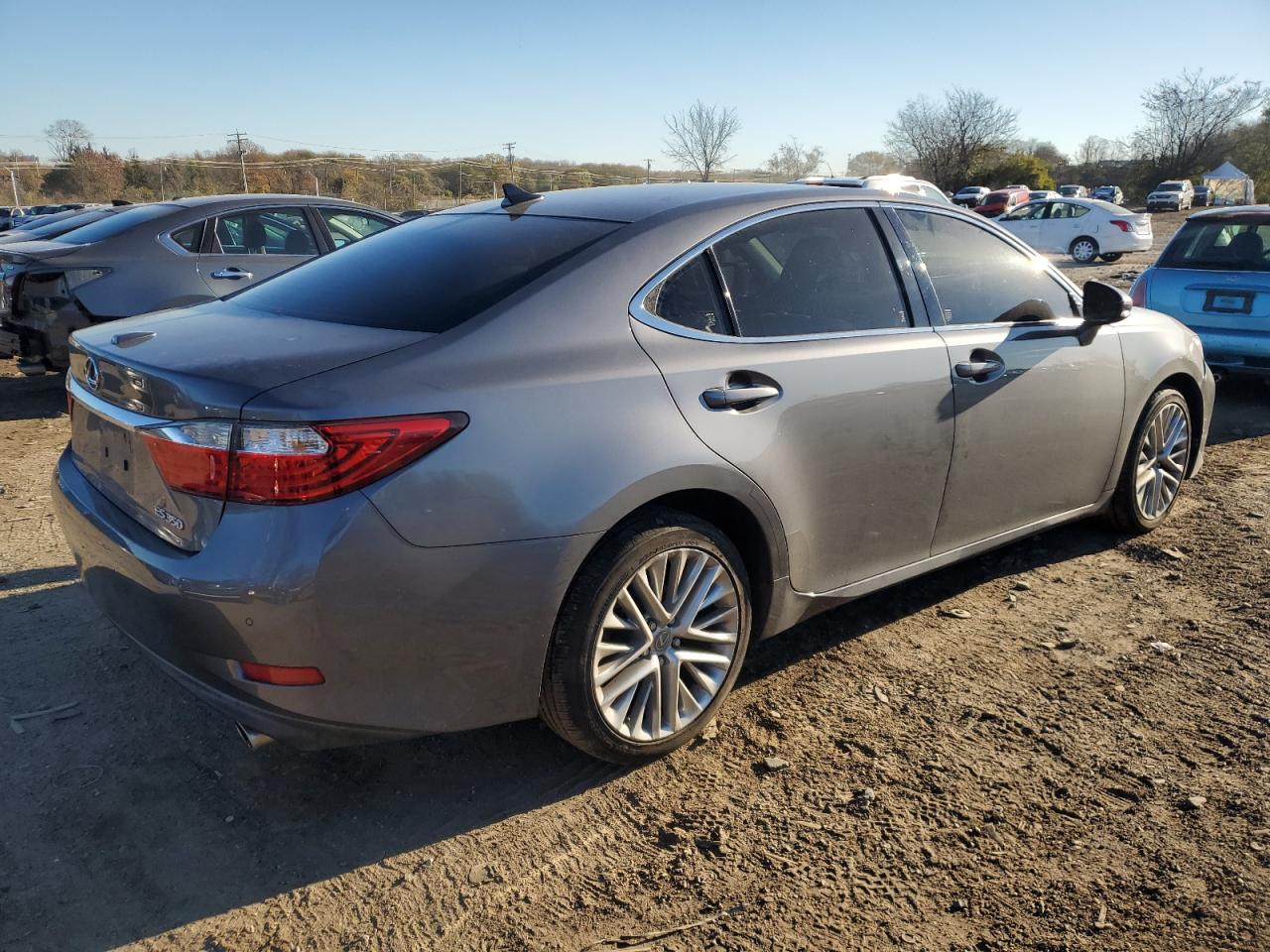 2013 Lexus ES - Image 3