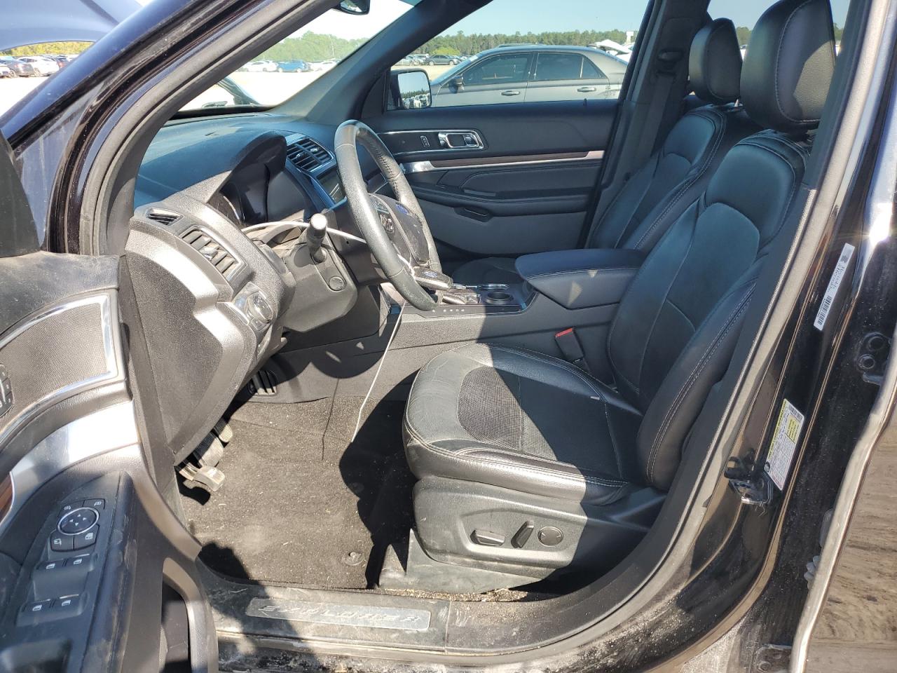 2019 Ford Explorer - Image 7