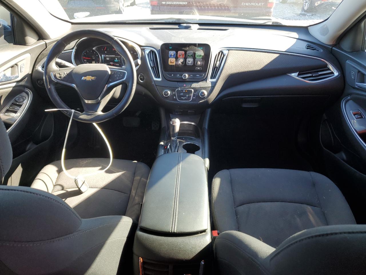 2018 Chevrolet Malibu - Image 8
